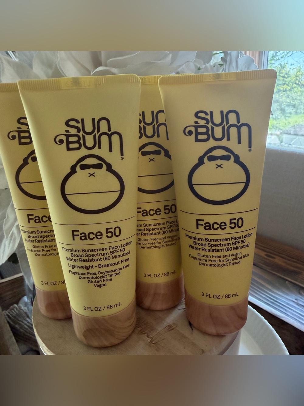 🏖️ Lot Of 4 Sun Bum Original SPF 50
Sunscreen Face Lotion 3oz Ex. 2028
& 1-2026
